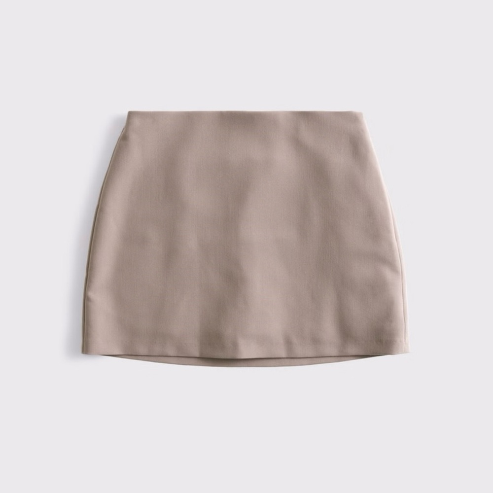 Abercrombie & Fitch Scarlett Mini Skort in Deep Taupe - Size XS